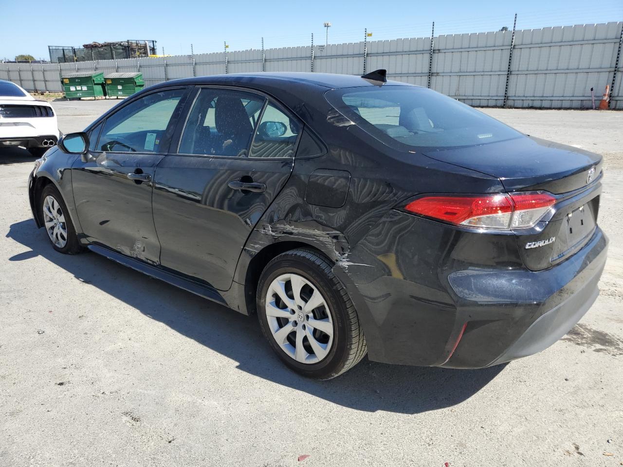 2023 Toyota Corolla Le - Image 2