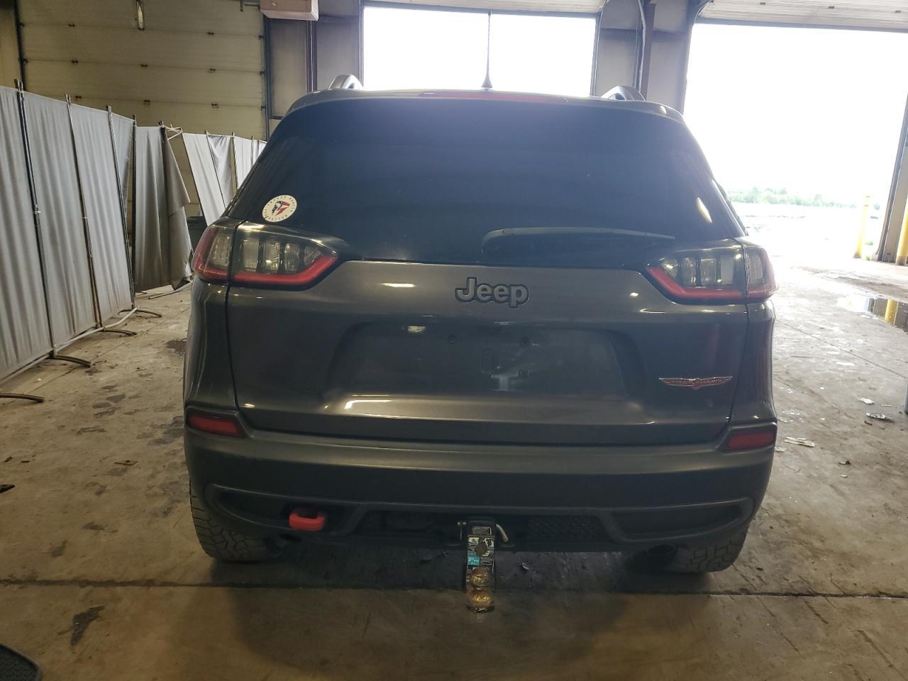 2019 Jeep Cherokee Trailhawk - Фото 6