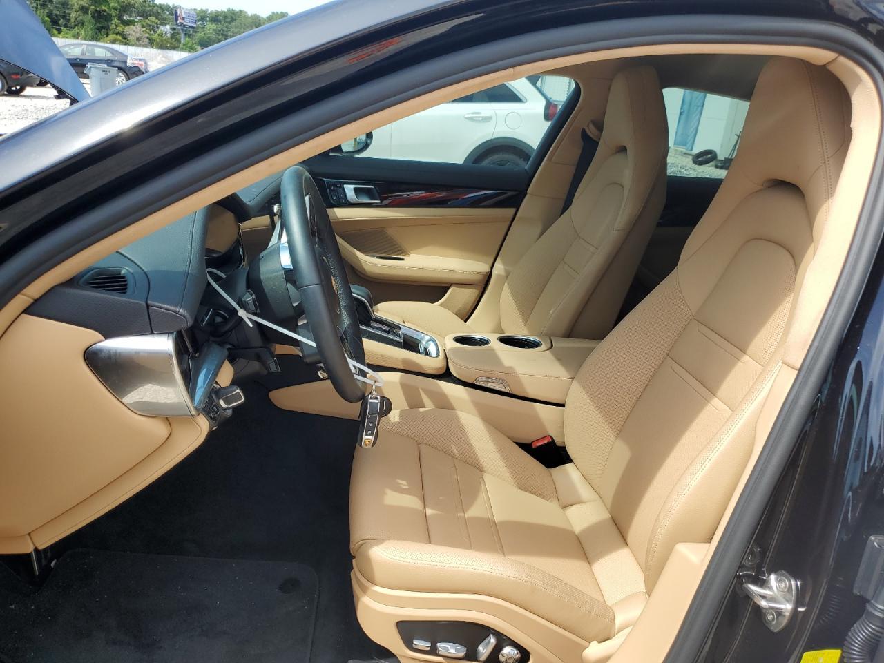 2020 Porsche Panamera 4 E-Hybrid - Фото 7