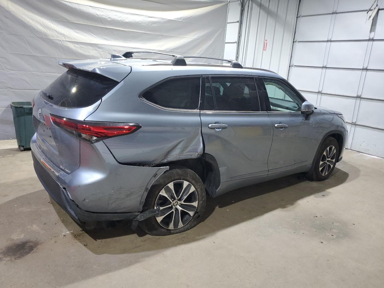 2020 Toyota Highlander Xle - Фото 3