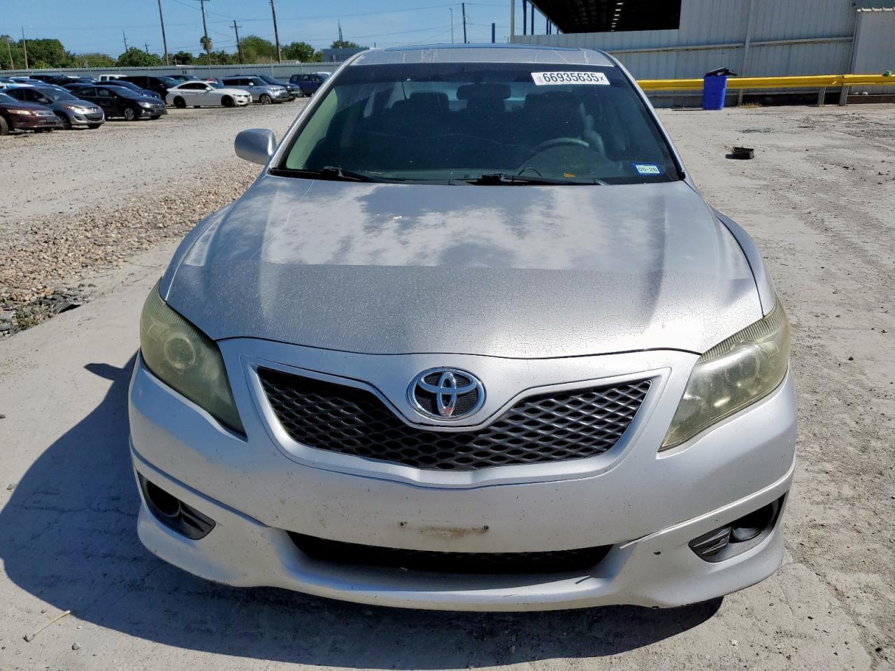 2011 Toyota Camry Base - Фото 5