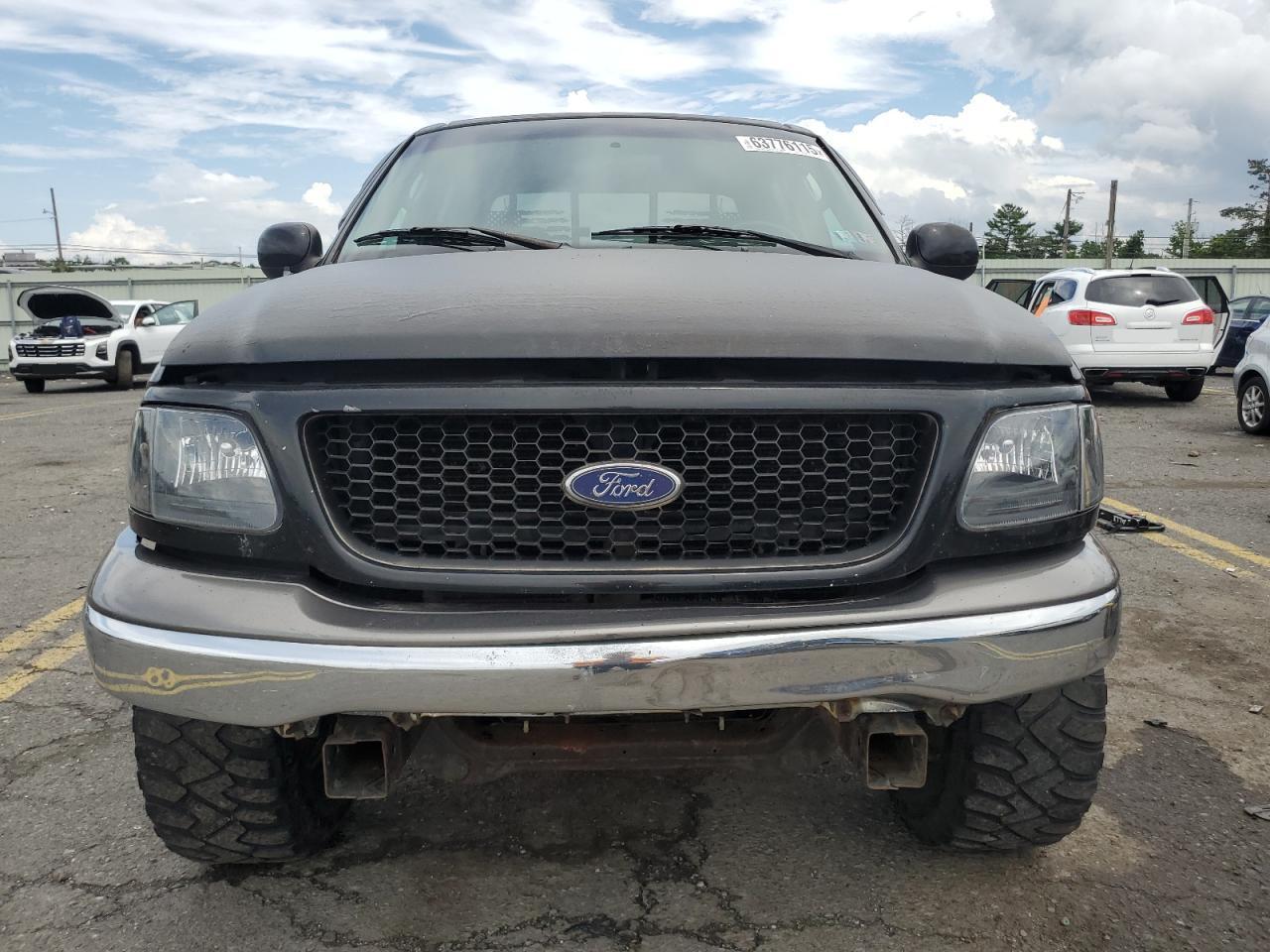 2003 Ford F150 Supercrew - Image 5