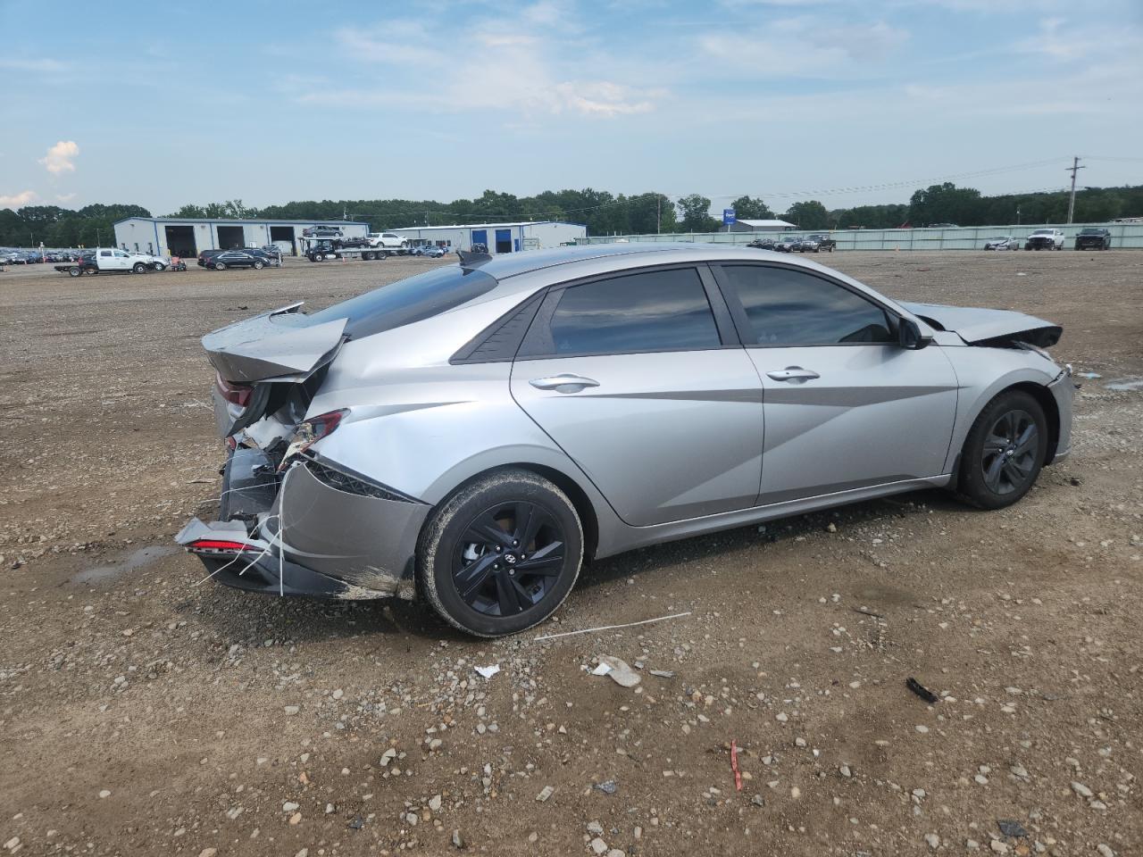 2022 Hyundai Elantra Sel - Image 3