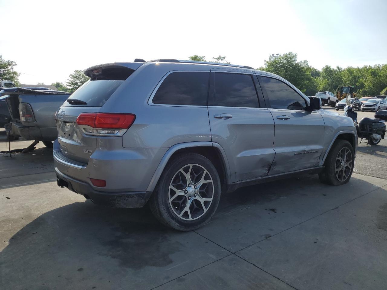 2018 Jeep Grand Cherokee Limited - Image 3