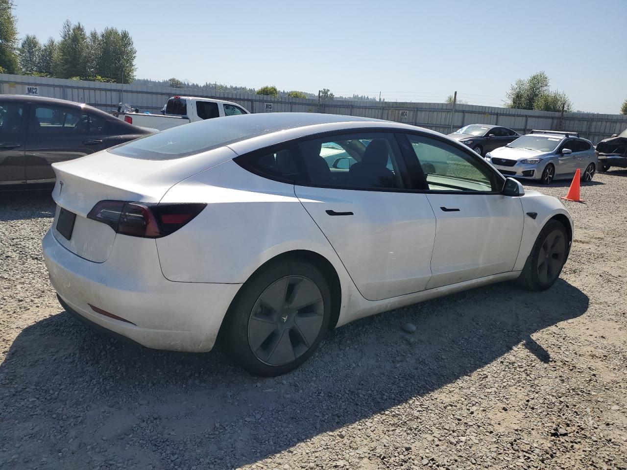 2023 Tesla Model 3 - Фото 3