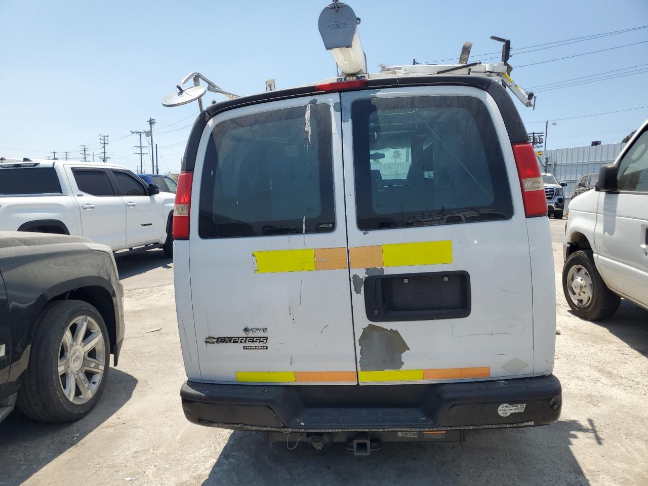 2012 Chevrolet Express G2500 - Фото 6