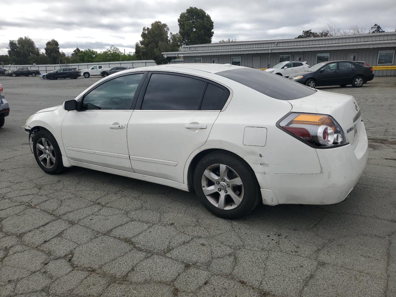 2009 Nissan Altima 2.5 - Image 2