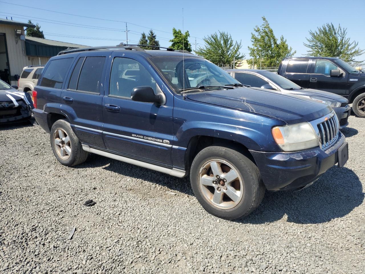 2004 Jeep Grand Cherokee Overland - Image 4