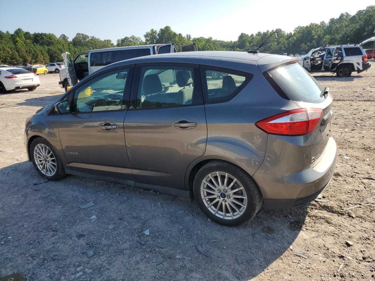 2014 Ford C-Max Se - Image 2