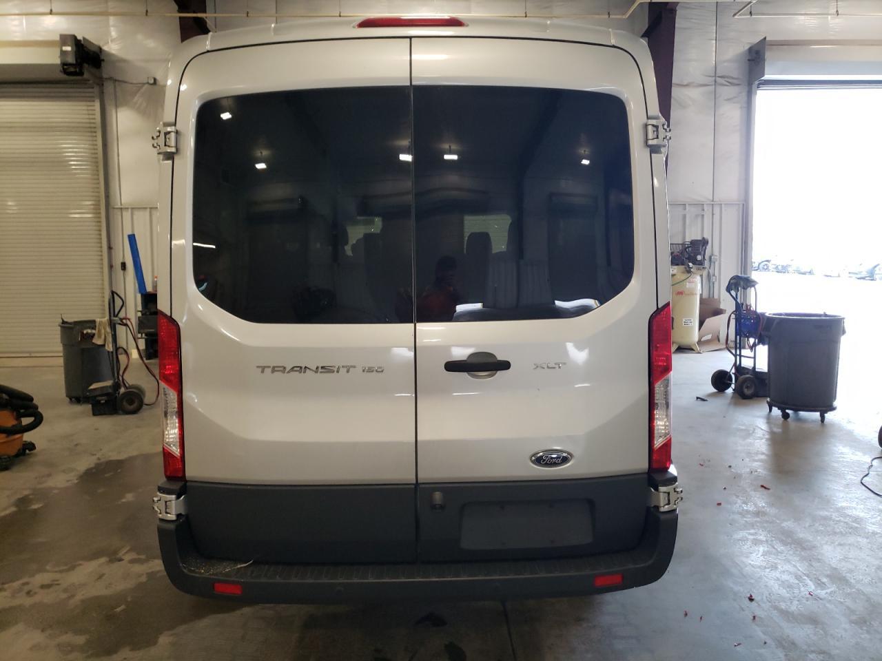 2016 Ford Transit T-150 - Фото 6