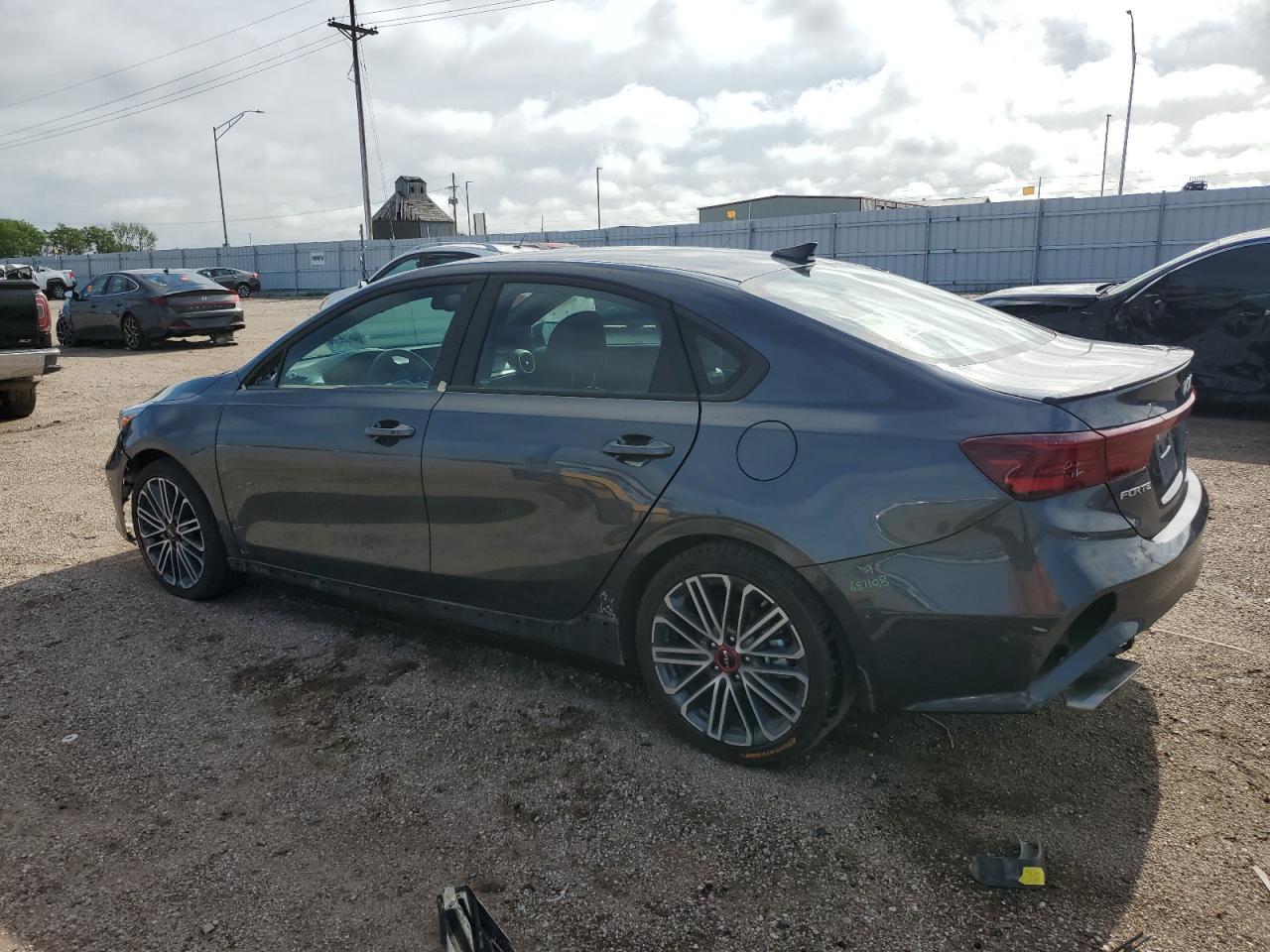 2022 Kia Forte Gt - Фото 2