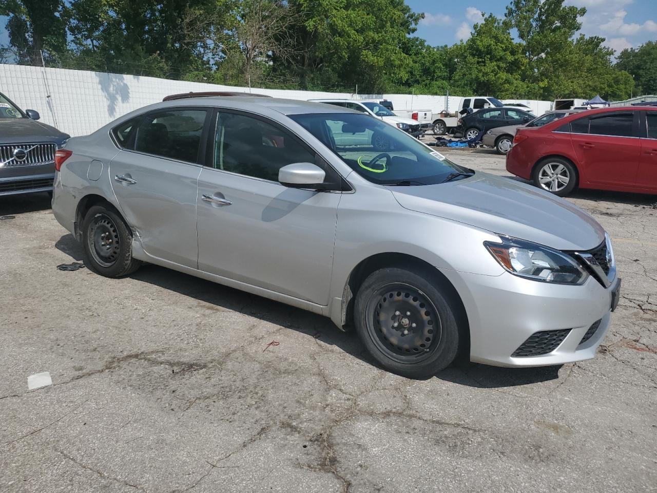 2019 Nissan Sentra S - Фото 4