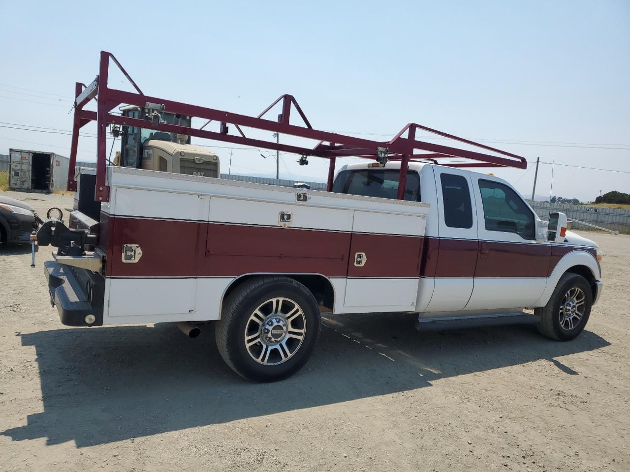 2011 Ford F350 Super Duty - Фото 3