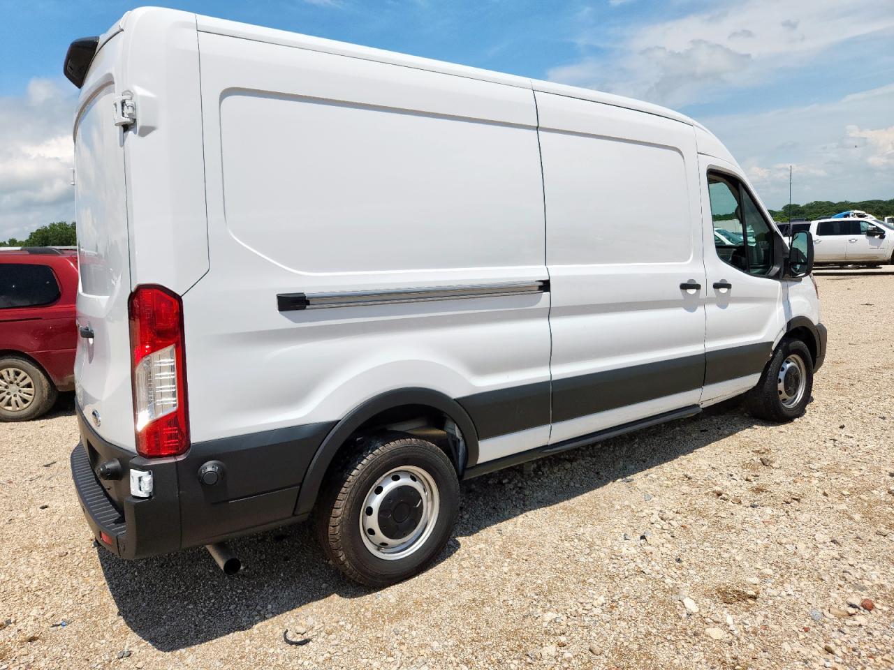 2024 Ford Transit T-250 - Фото 3