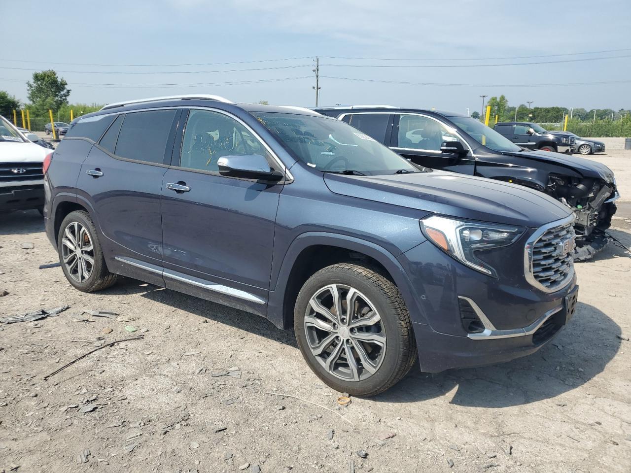 2018 GMC Terrain Denali - Image 4