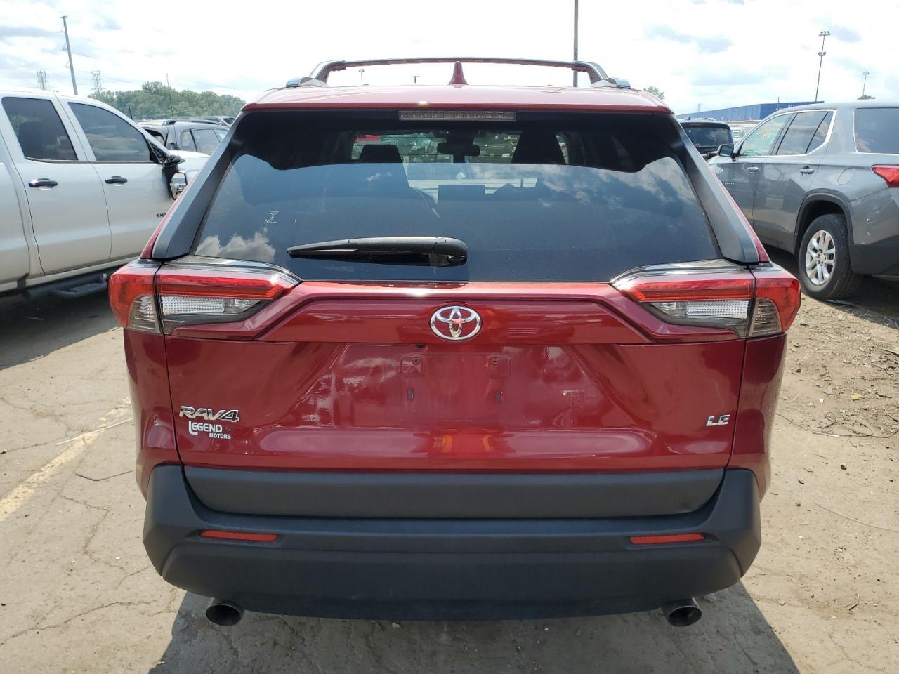 2020 Toyota Rav4 Le - Фото 6