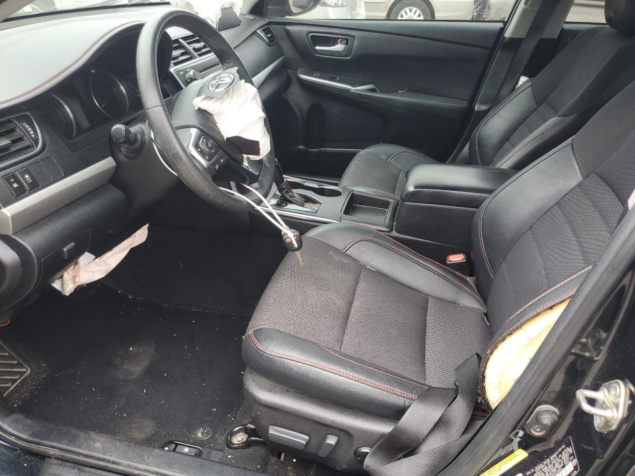 2017 Toyota Camry Le - Image 7