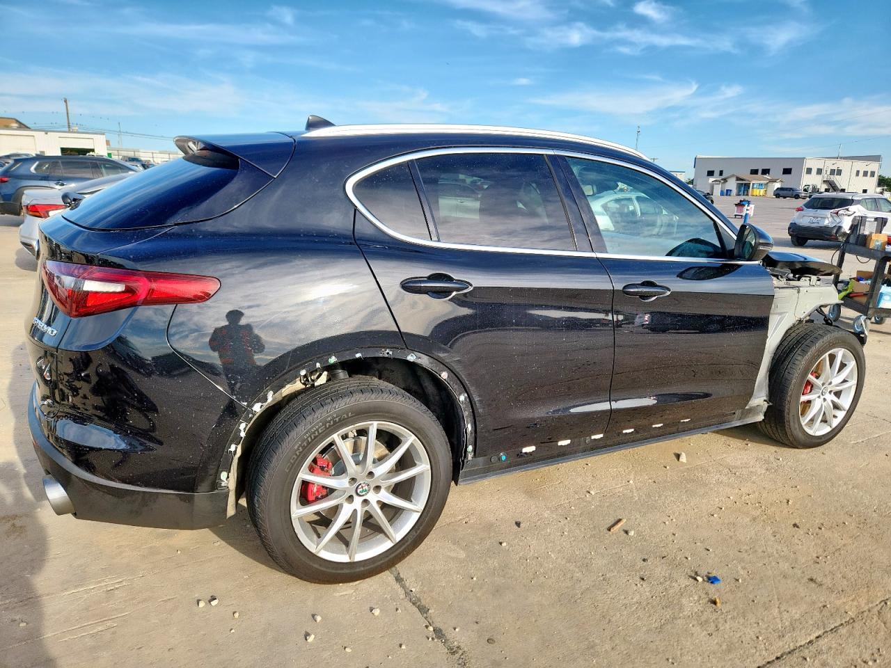 2018 Alfa Romeo Stelvio Ti - Image 3
