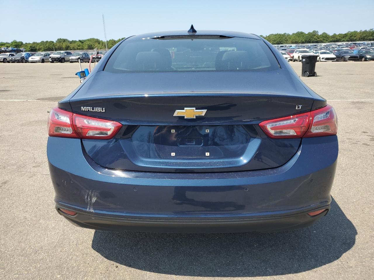2022 Chevrolet Malibu Lt - Фото 6