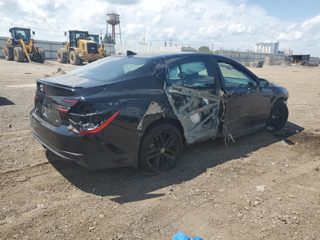 2025 Toyota Camry Xse - Фото 3