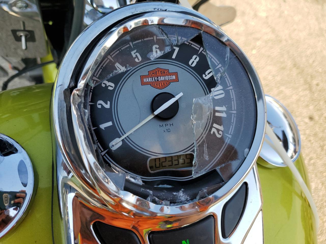 2011 Harley-Davidson Flstc - Фото 7