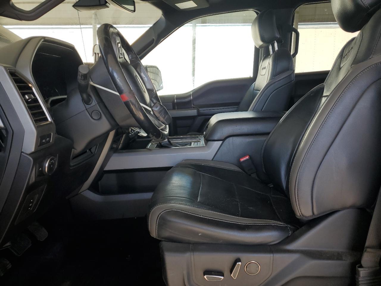 2017 Ford F150 Raptor - Фото 7