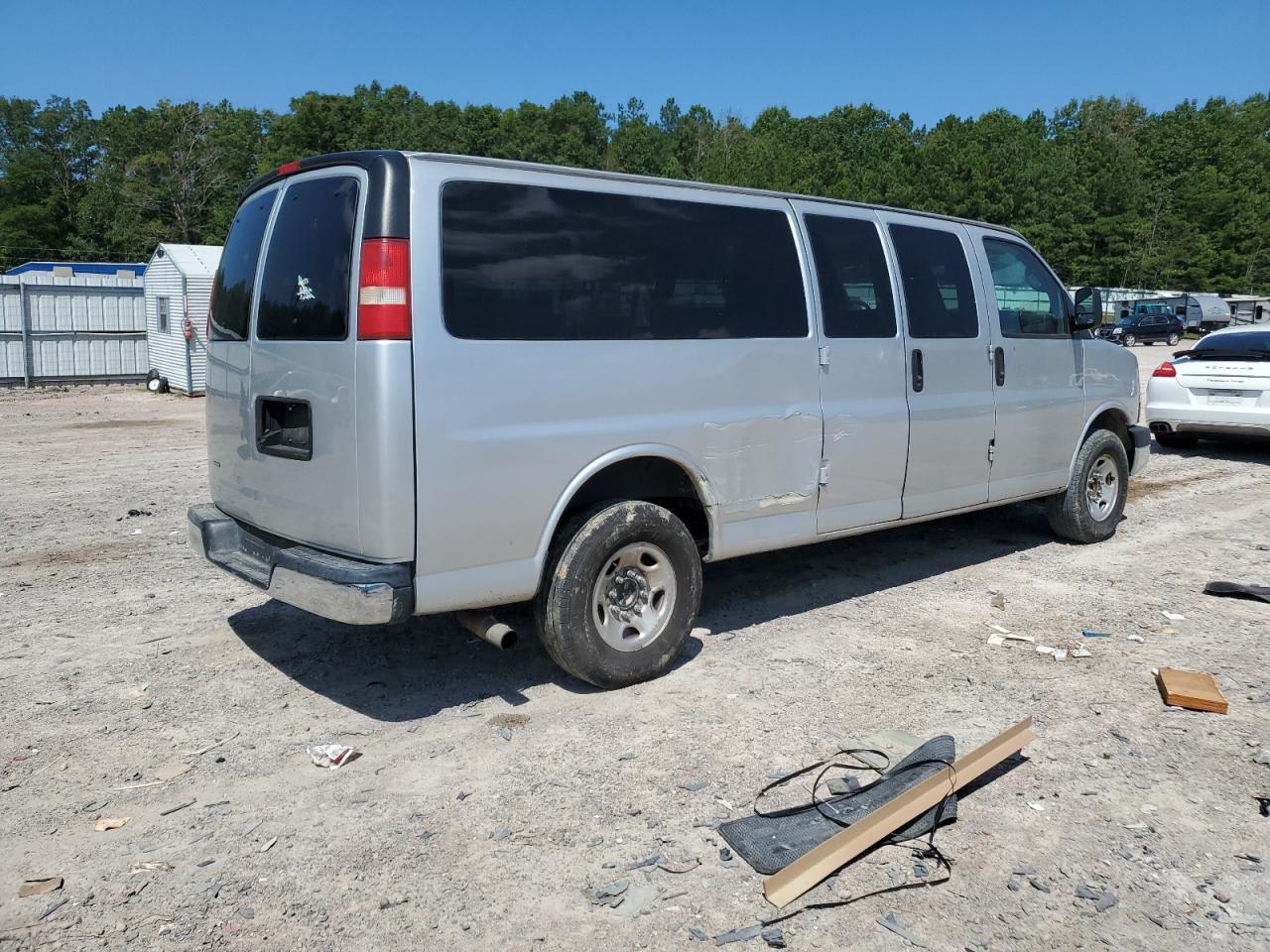 2014 Chevrolet Express G3500 Lt - Image 3
