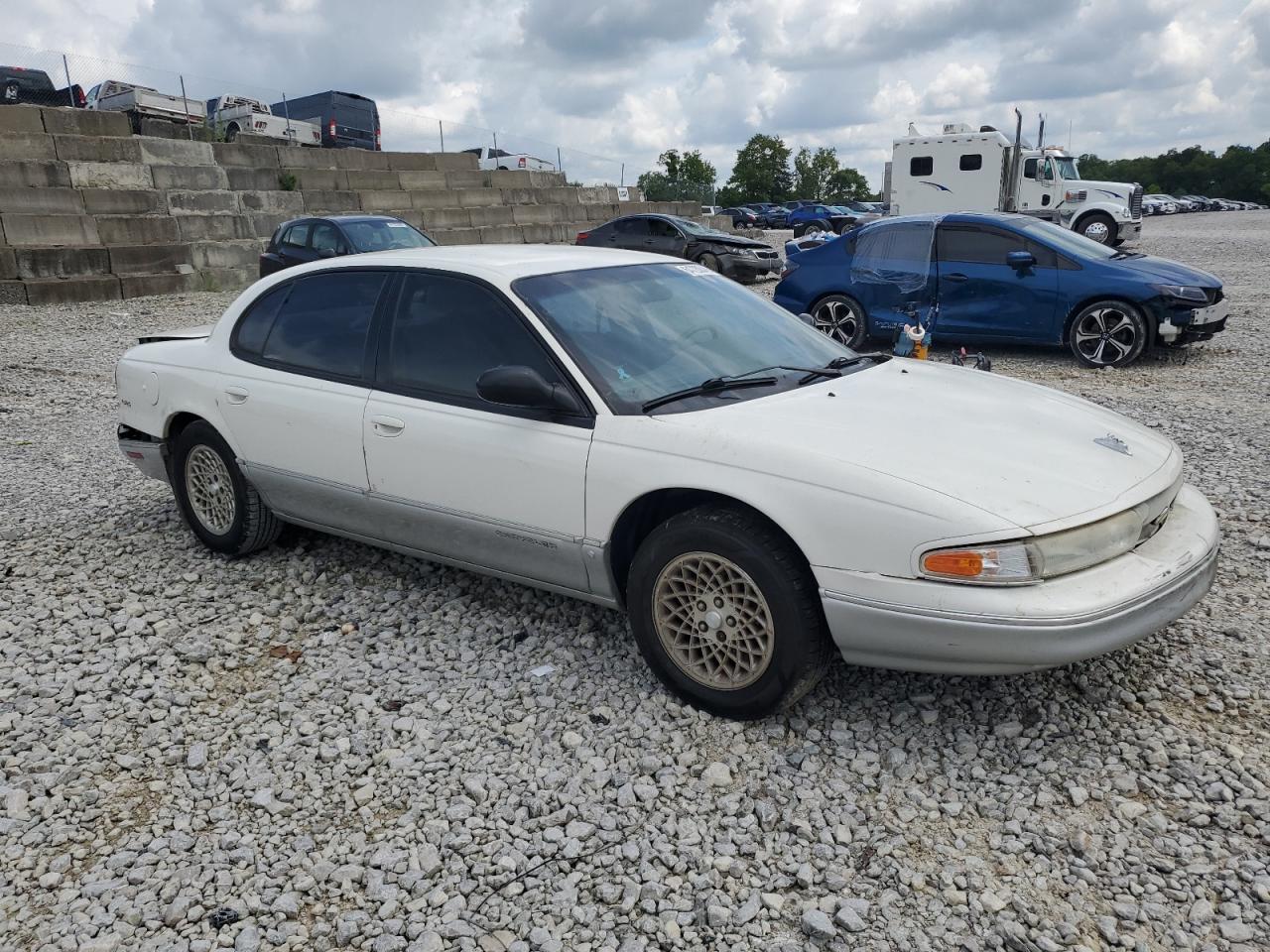 1997 Chrysler Lhs - Image 4