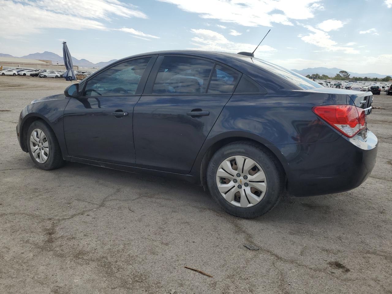 2015 Chevrolet Cruze Ls - Фото 2