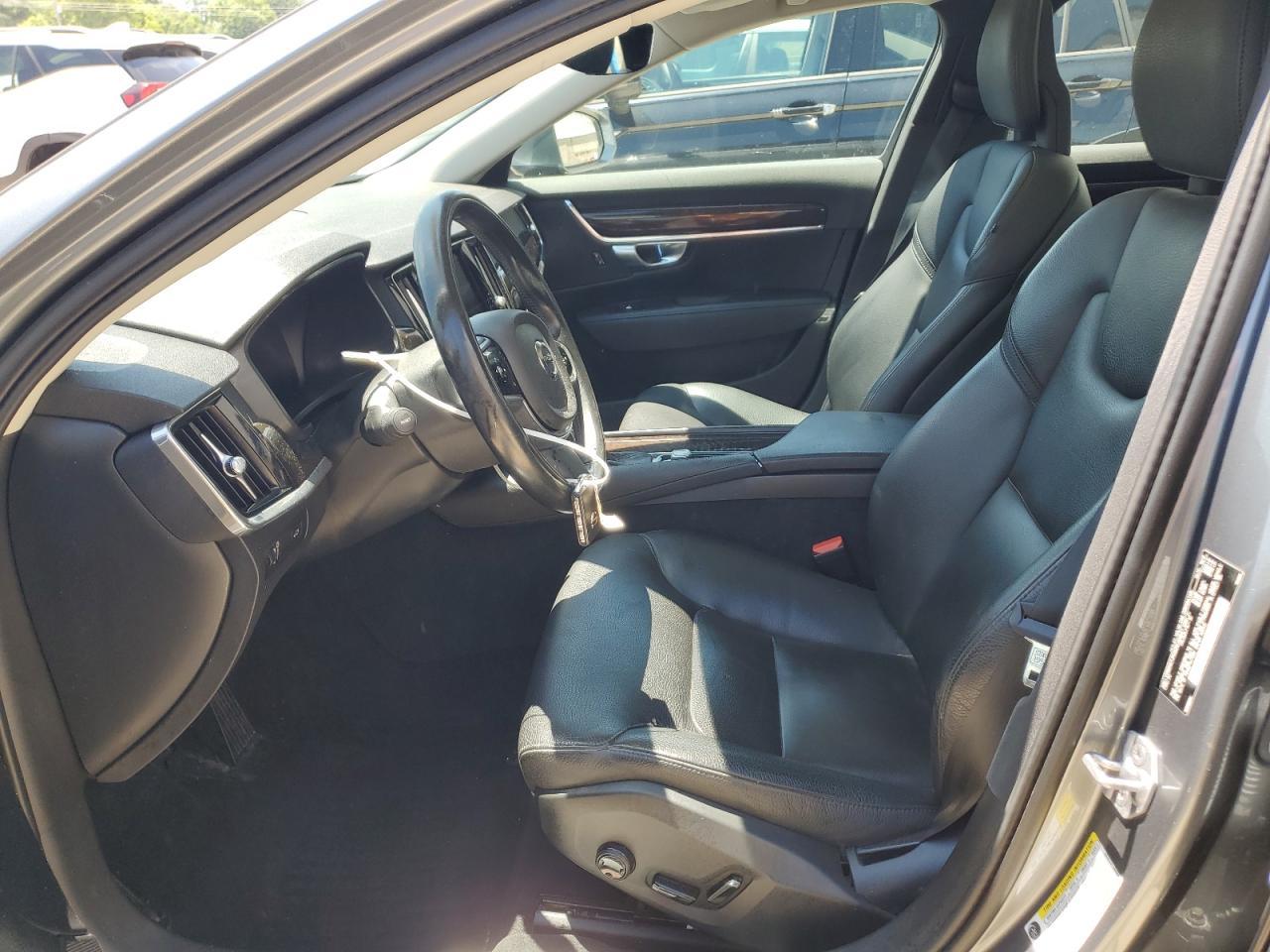 2018 Volvo S90 T5 Momentum - Фото 7