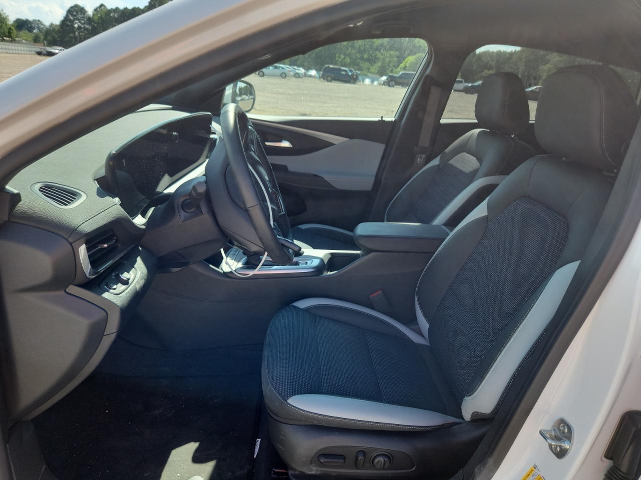 2025 Buick Envista Preferred - Image 7