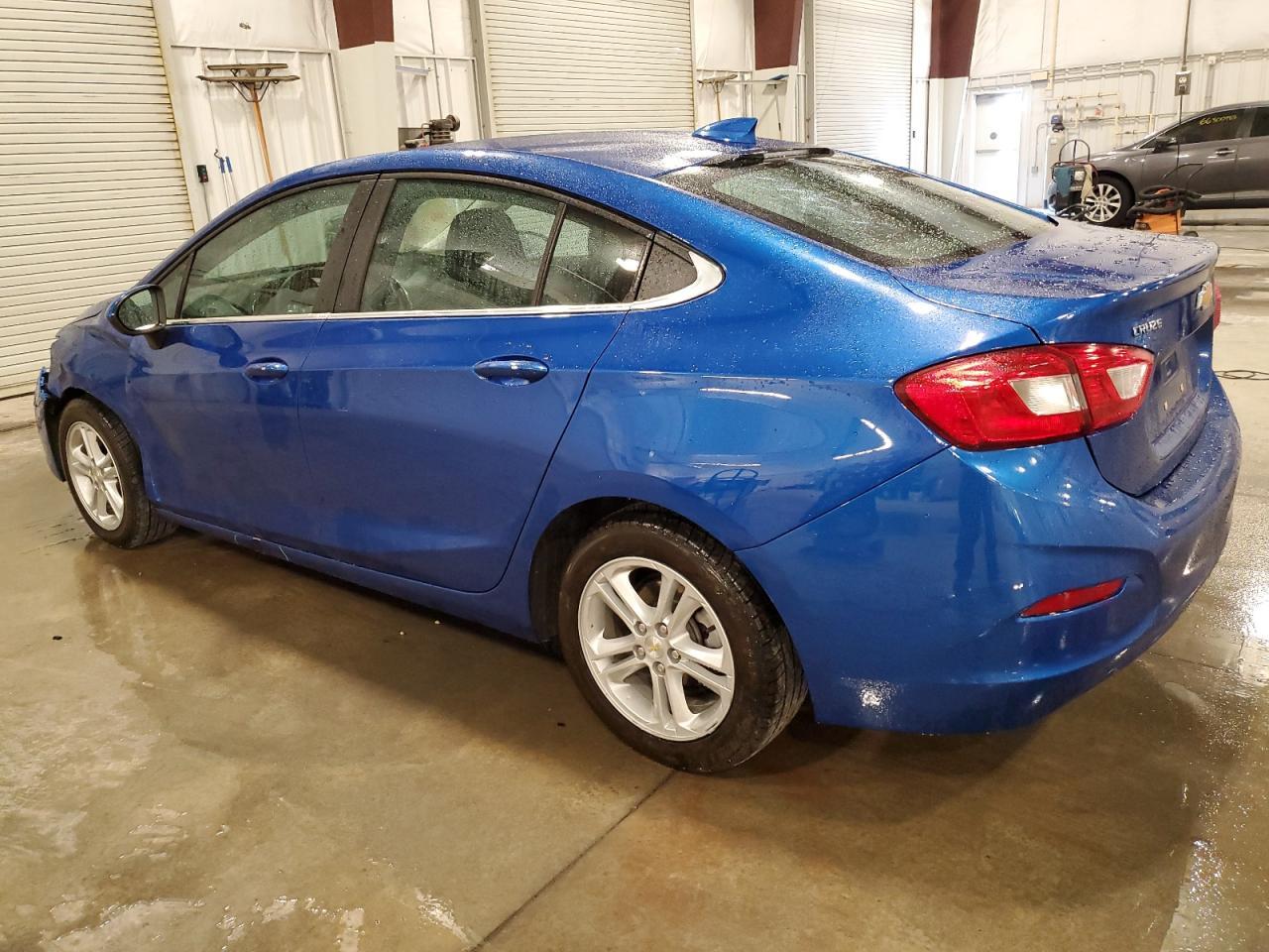 2018 Chevrolet Cruze Lt - Фото 2