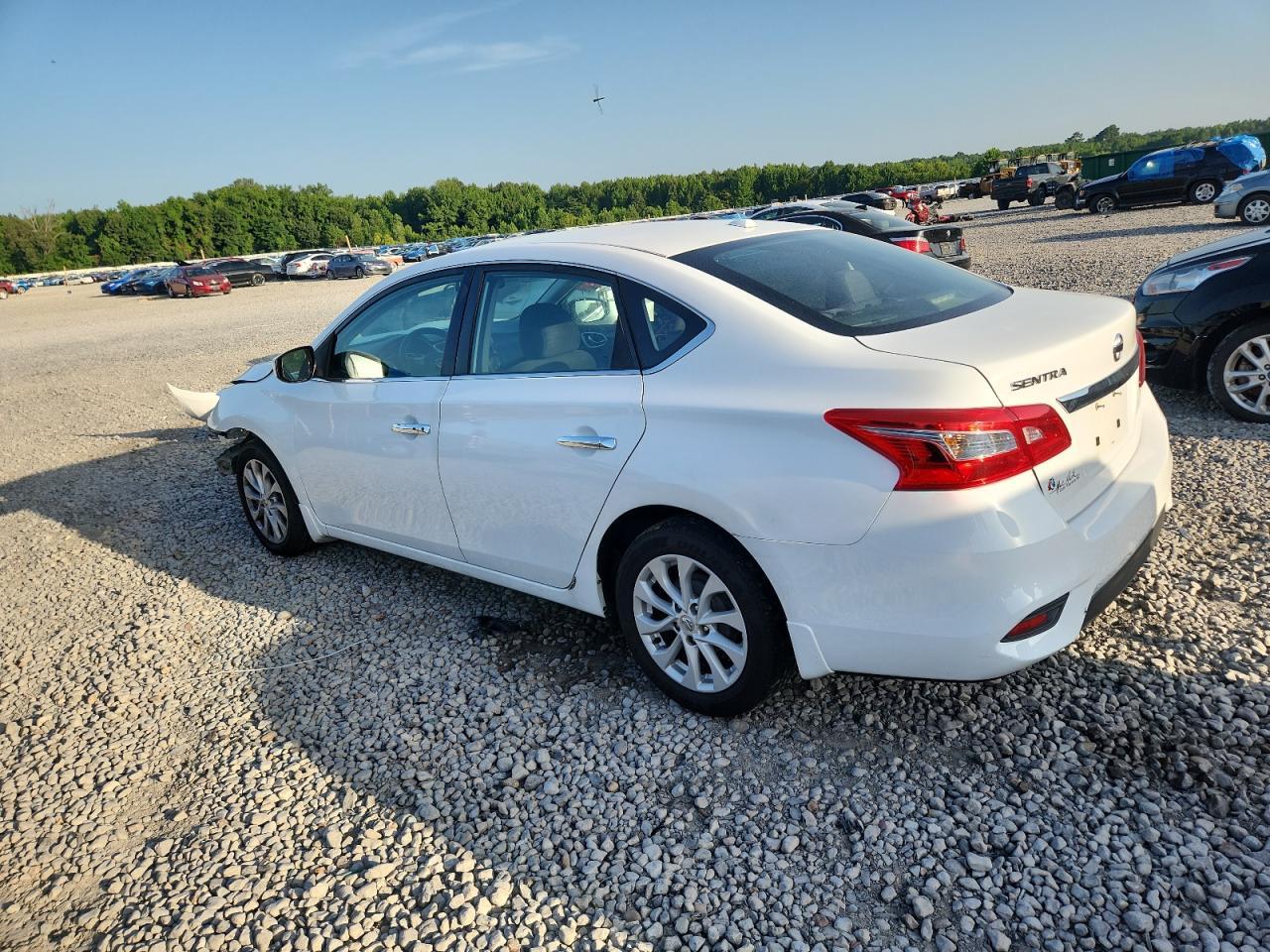 2018 Nissan Sentra S - Фото 2