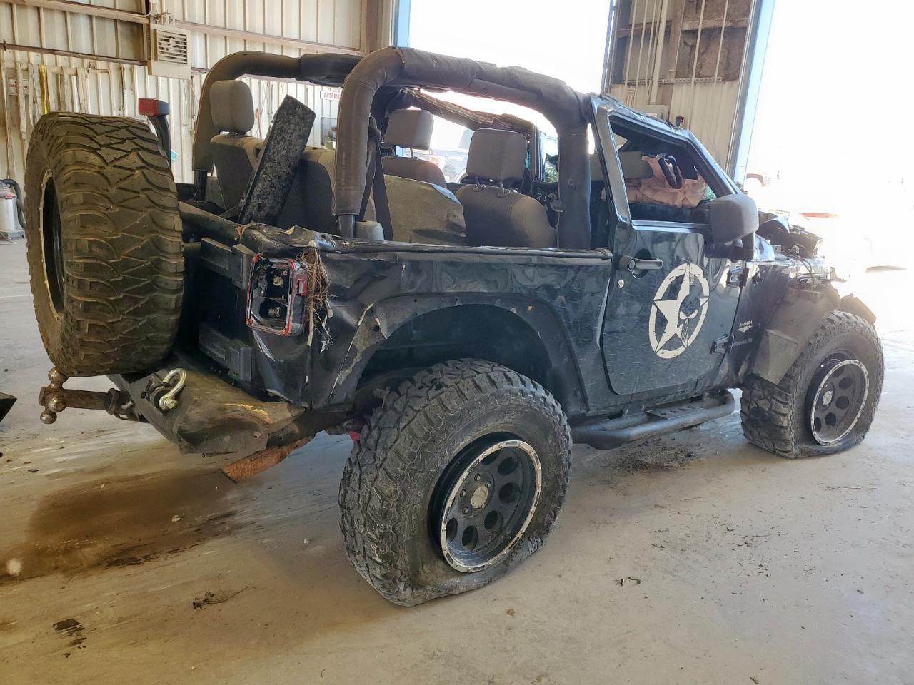 2007 Jeep Wrangler Sahara - Image 3