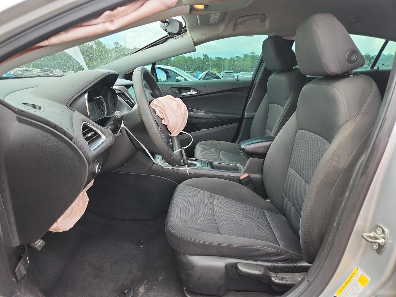 2019 Chevrolet Cruze Ls - Image 7