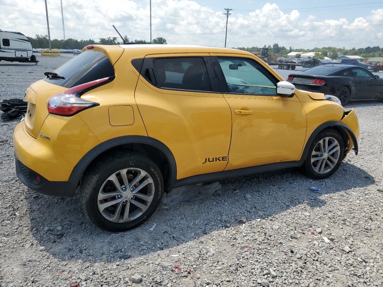 2015 Nissan Juke S - Фото 3