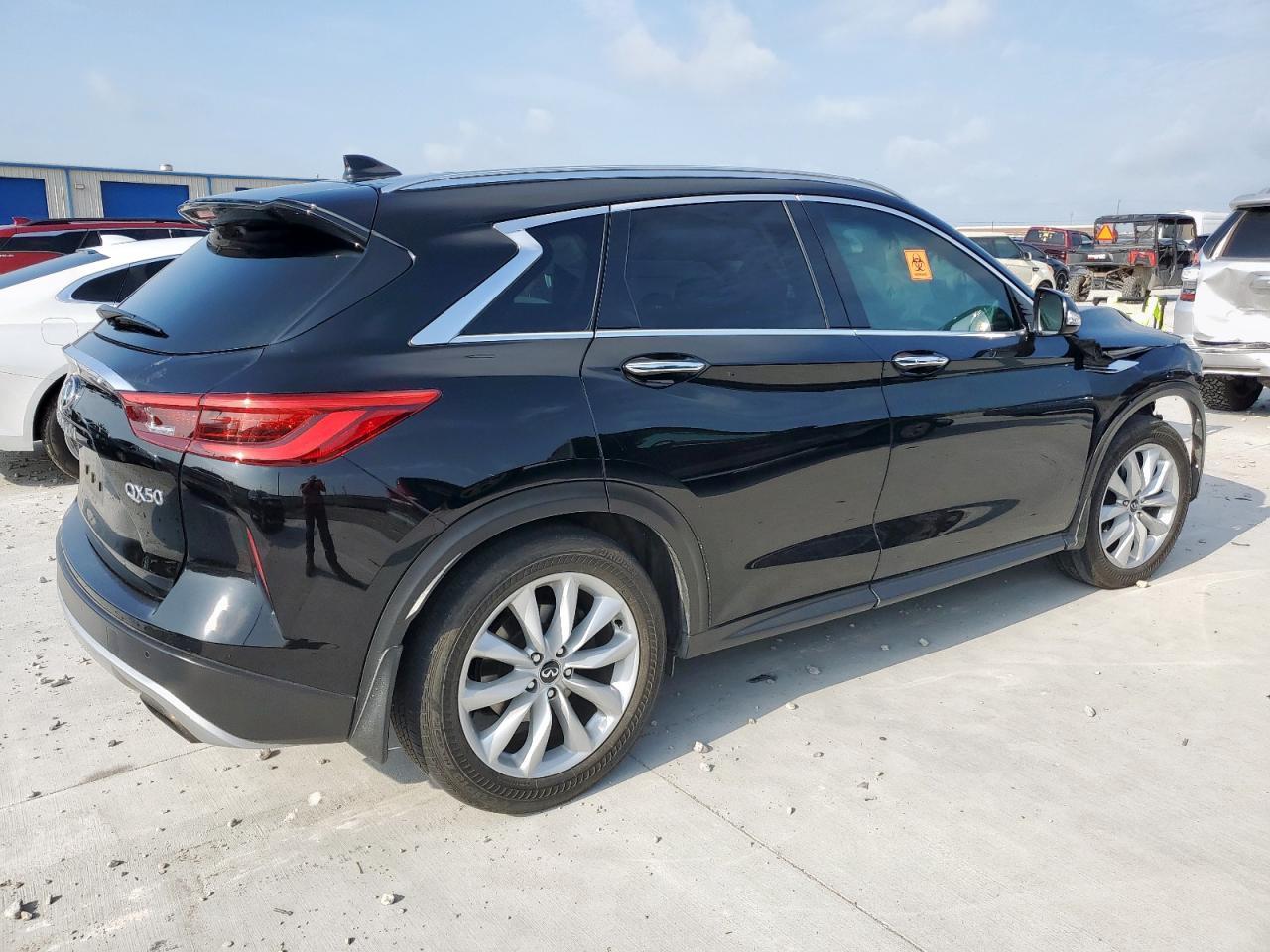 2019 Infiniti Qx50 Essential - Фото 3
