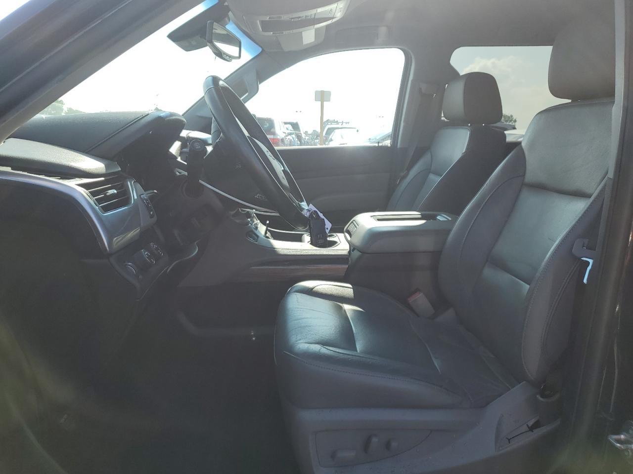 2019 Chevrolet Suburban K1500 Lt - Image 7