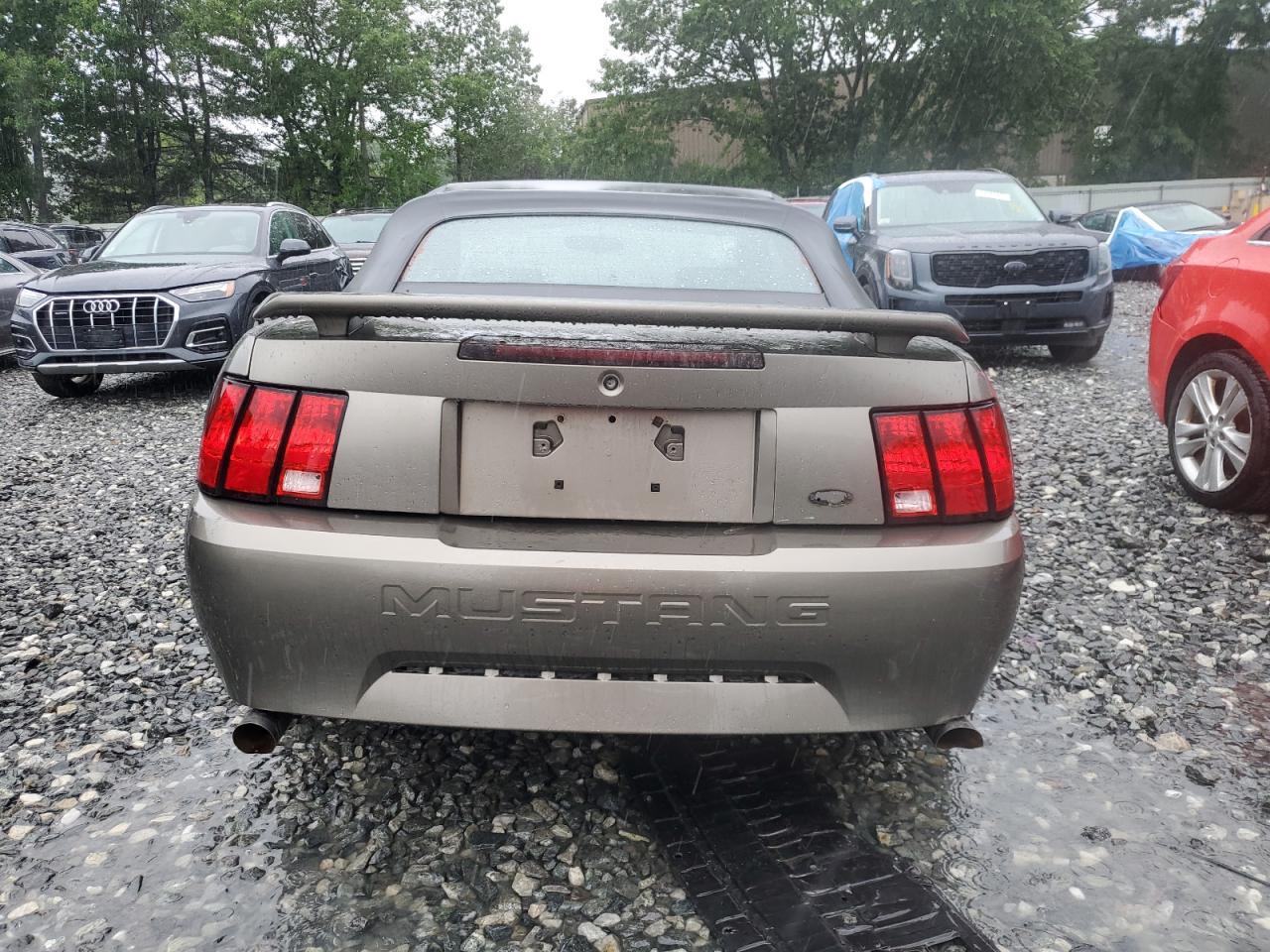 2002 Ford Mustang - Image 6