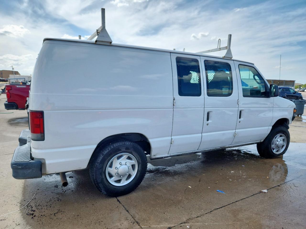 2012 Ford Econoline E150 Van - Фото 3