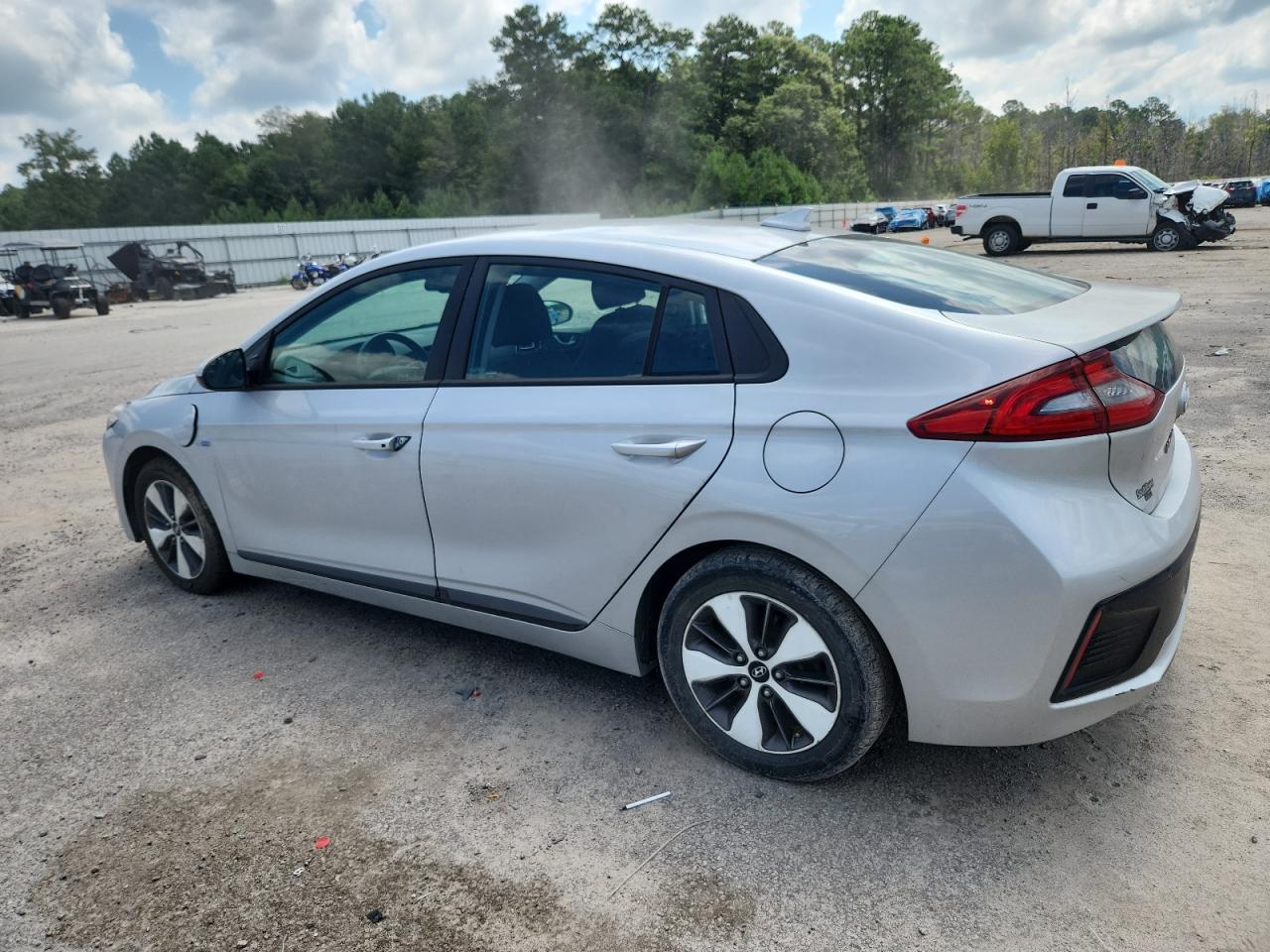 2019 Hyundai Ioniq - Image 2