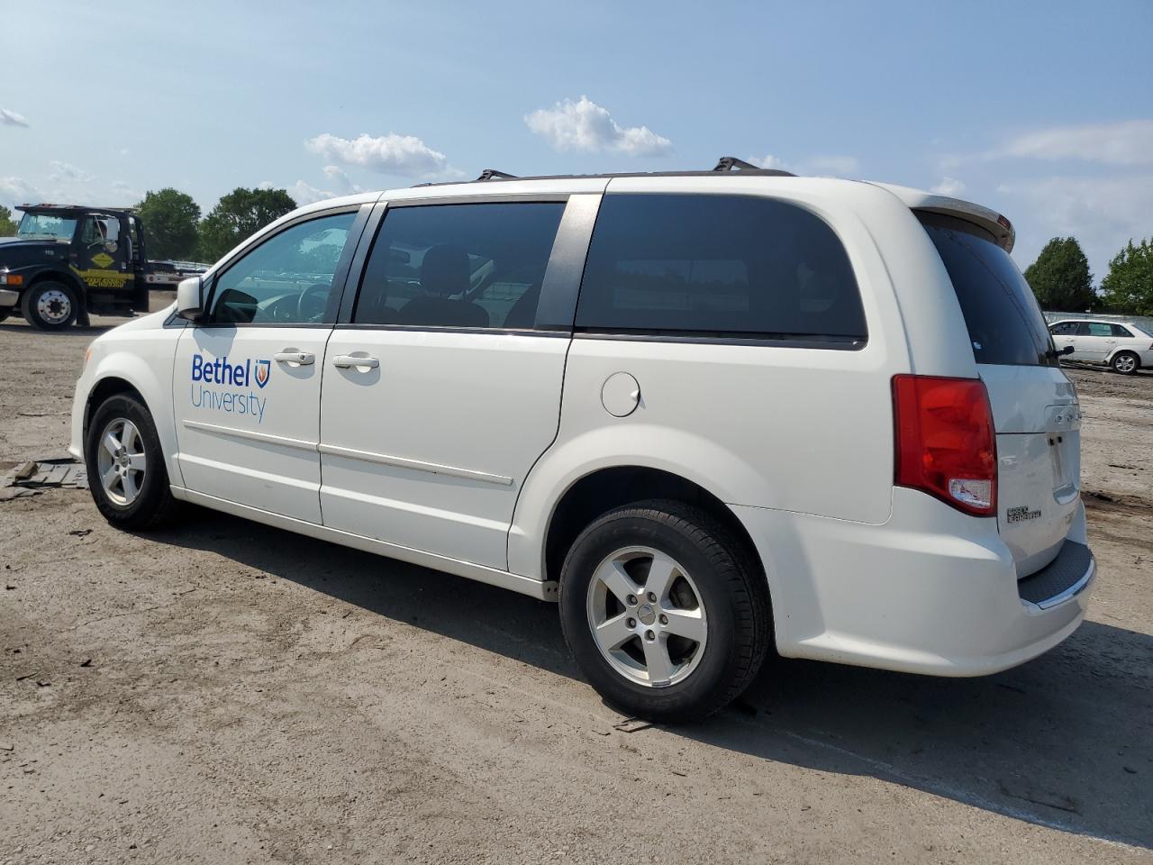 2013 Dodge Grand Caravan Sxt - Фото 2