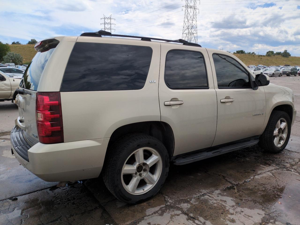 2007 Chevrolet Tahoe K1500 - Image 3