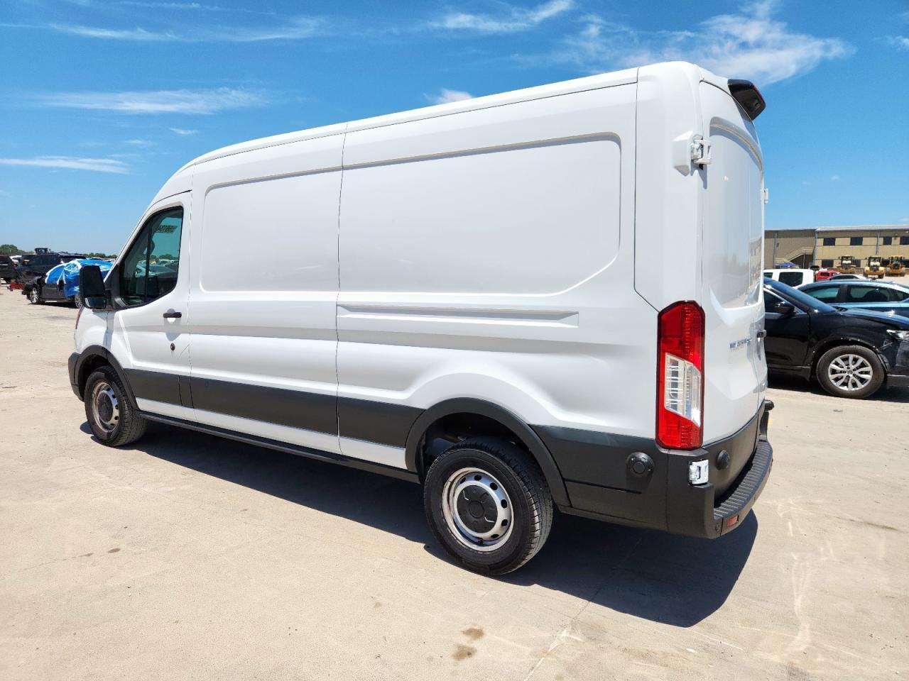 2024 Ford Transit T-250 - Фото 2