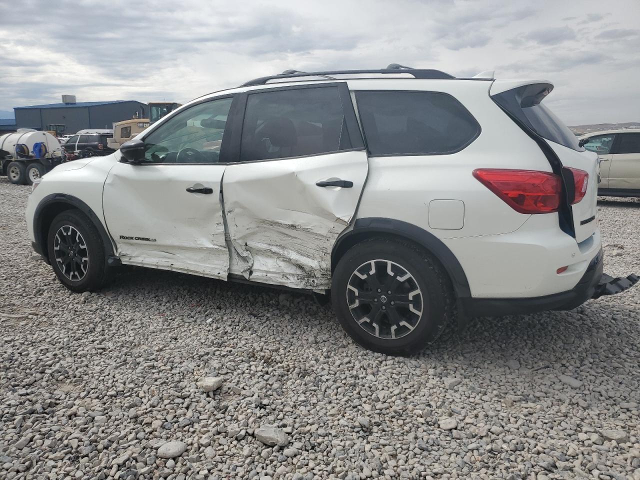 2020 Nissan Pathfinder Sl - Фото 2