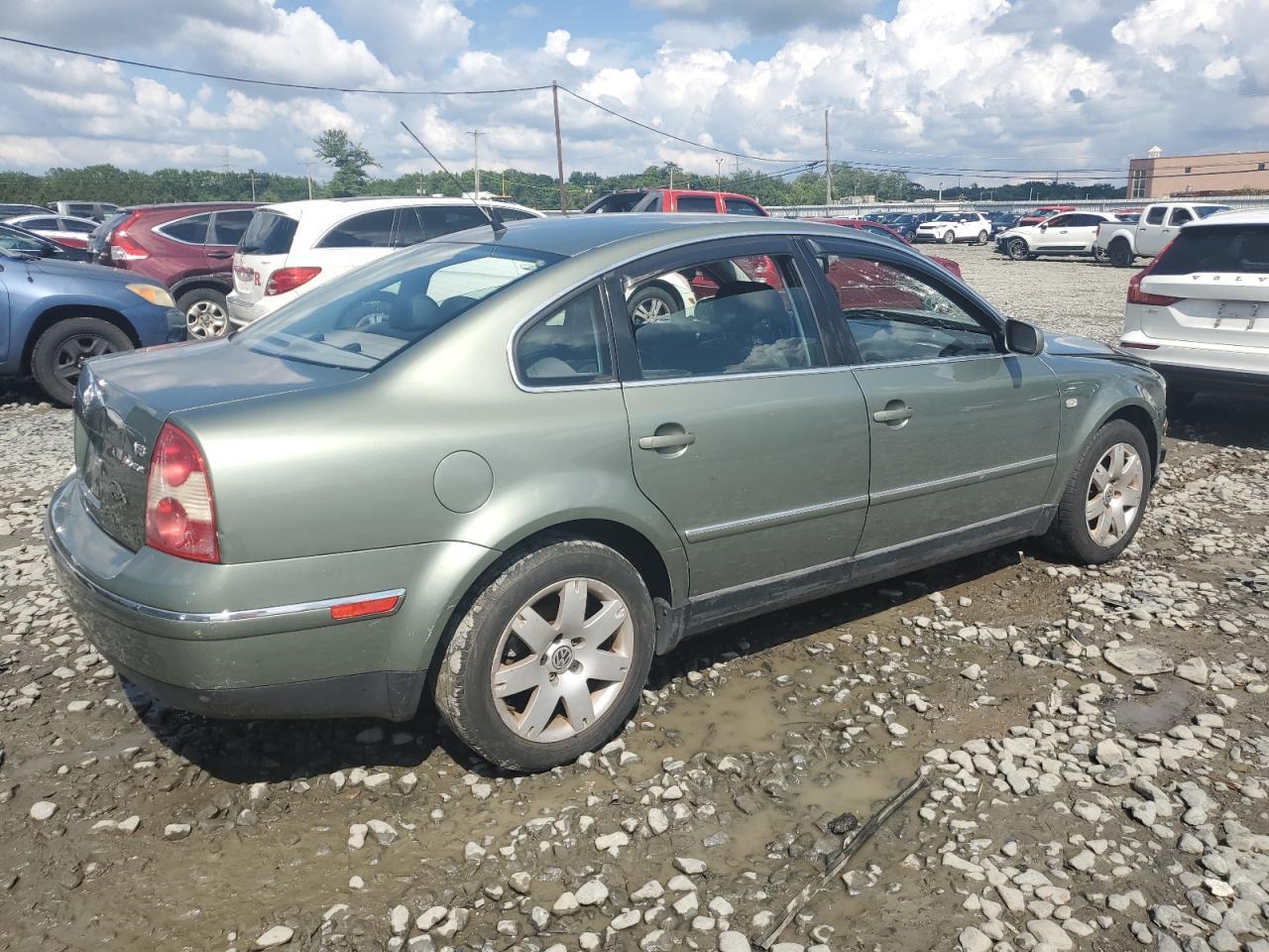 2002 Volkswagen Passat Glx 4Motion - Image 3
