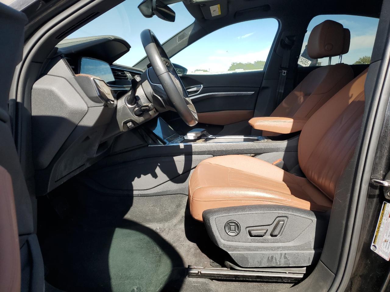 2022 Audi E-Tron Sportback Premium Plus - Фото 7