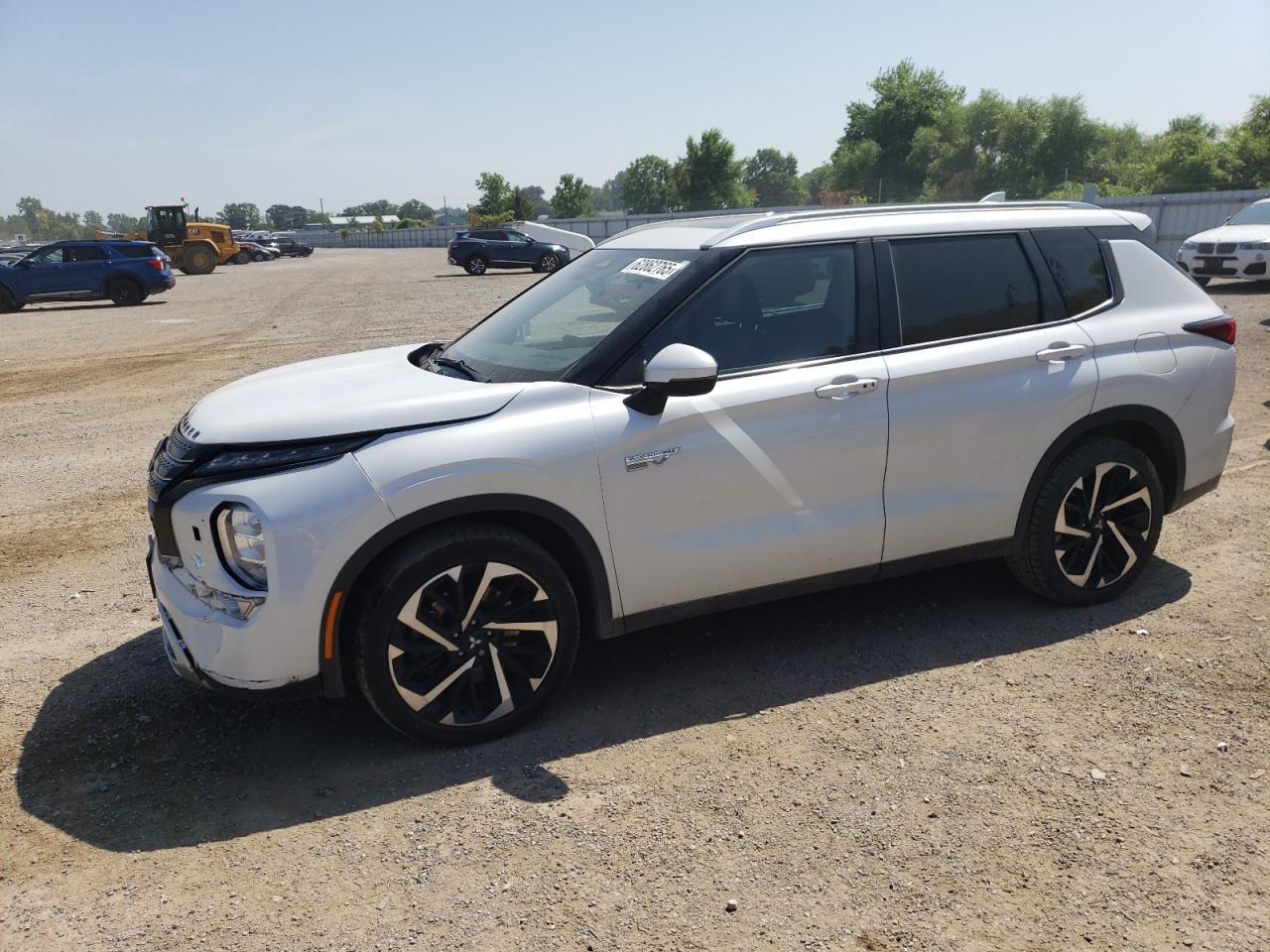 2023 Mitsubishi Outlander Se