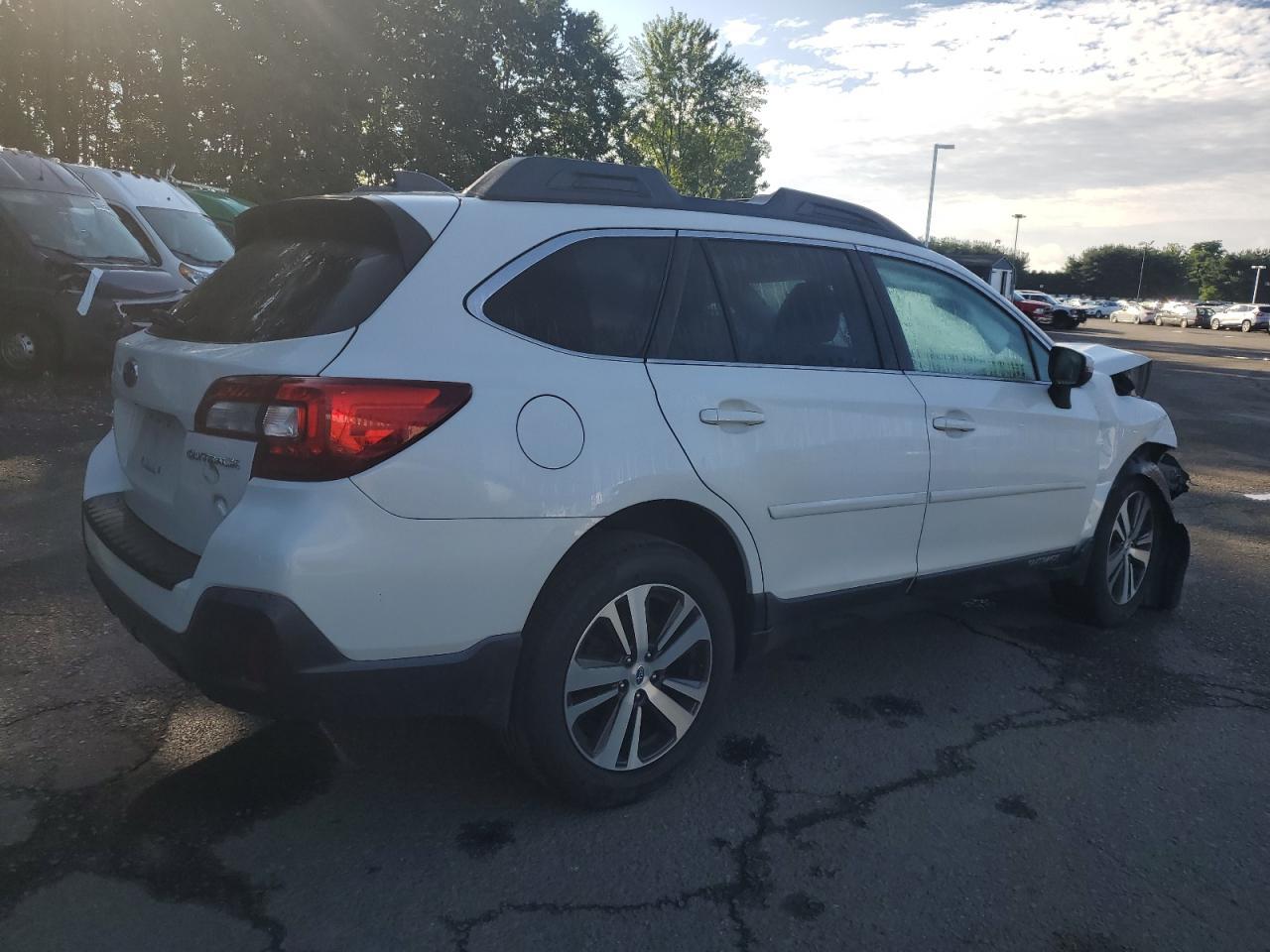 2019 Subaru Outback 2.5I Limited - Фото 3