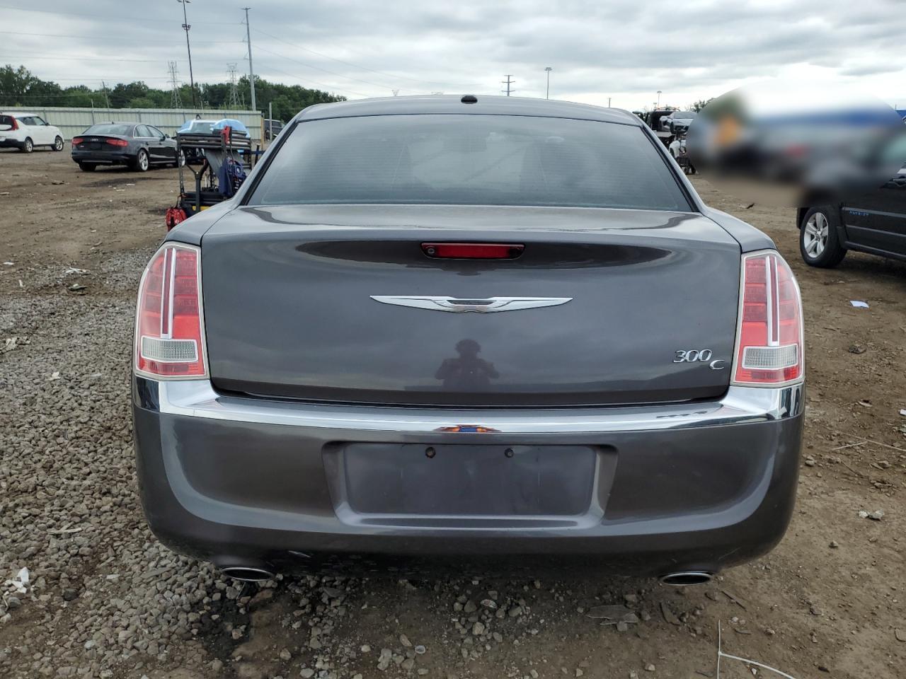 2013 Chrysler 300C - Image 6